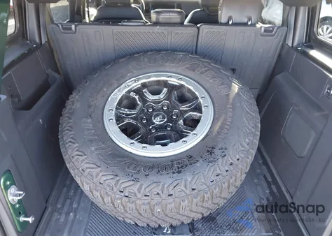 2022 Ford Bronco Badlands z USA, uszkodzony, nr VIN 1FMEE5DP1NLB37395